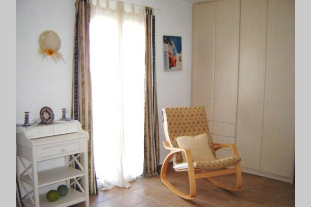 Irilena'S Guest House แฟรอส ภายนอก รูปภาพ